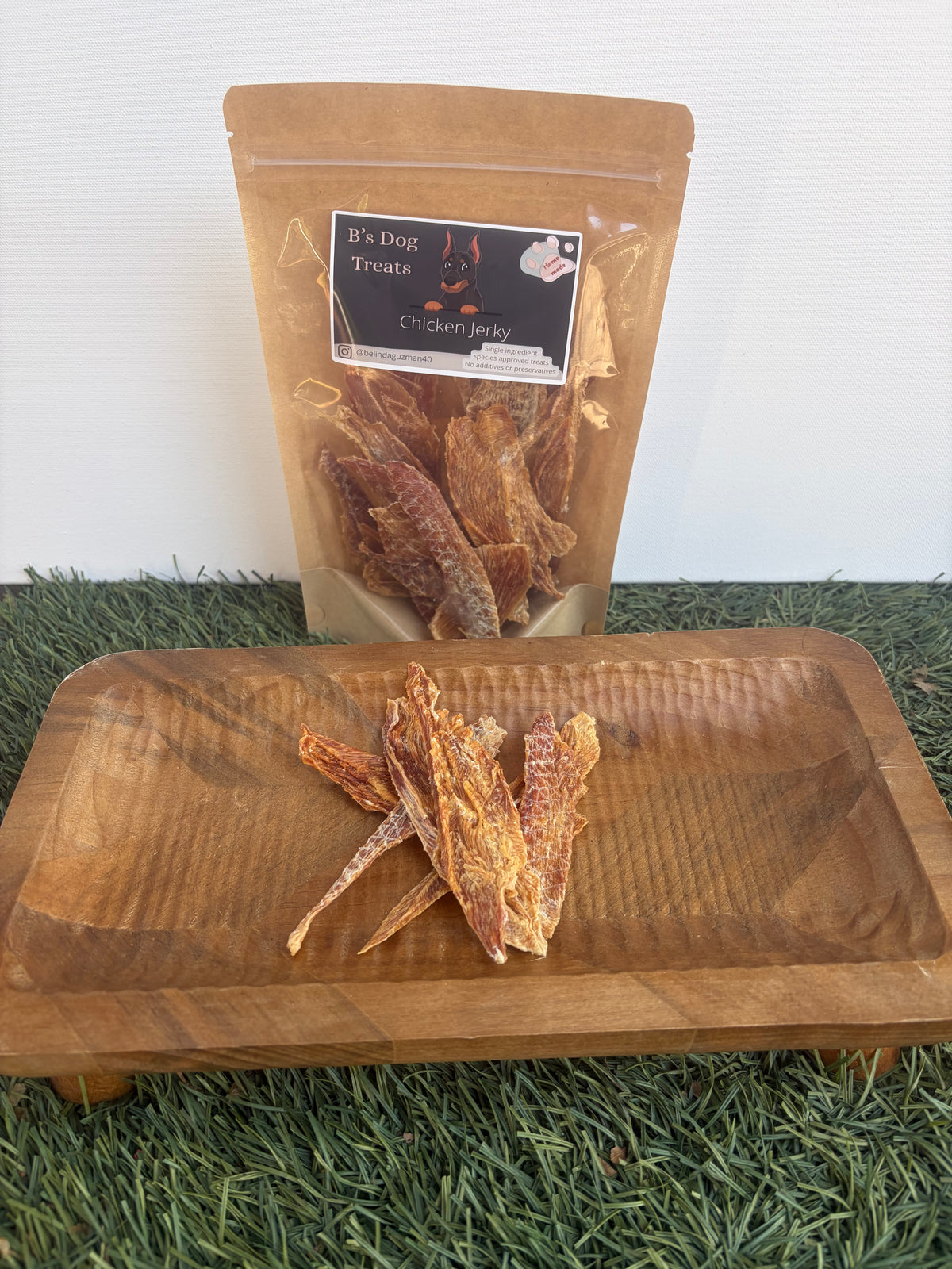 B’s dog treats Chicken jerky