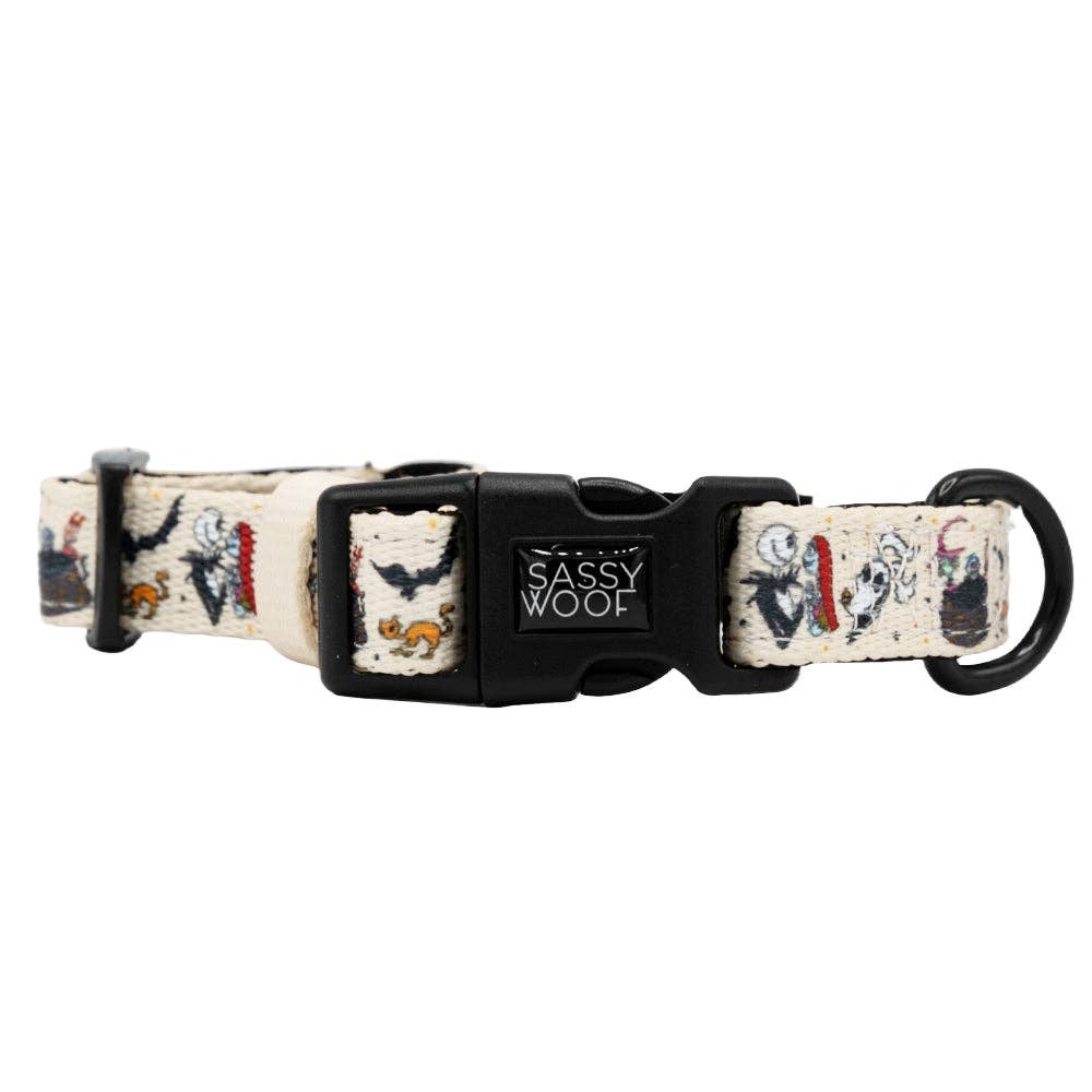 Dog collar with animal illustrations on a white background